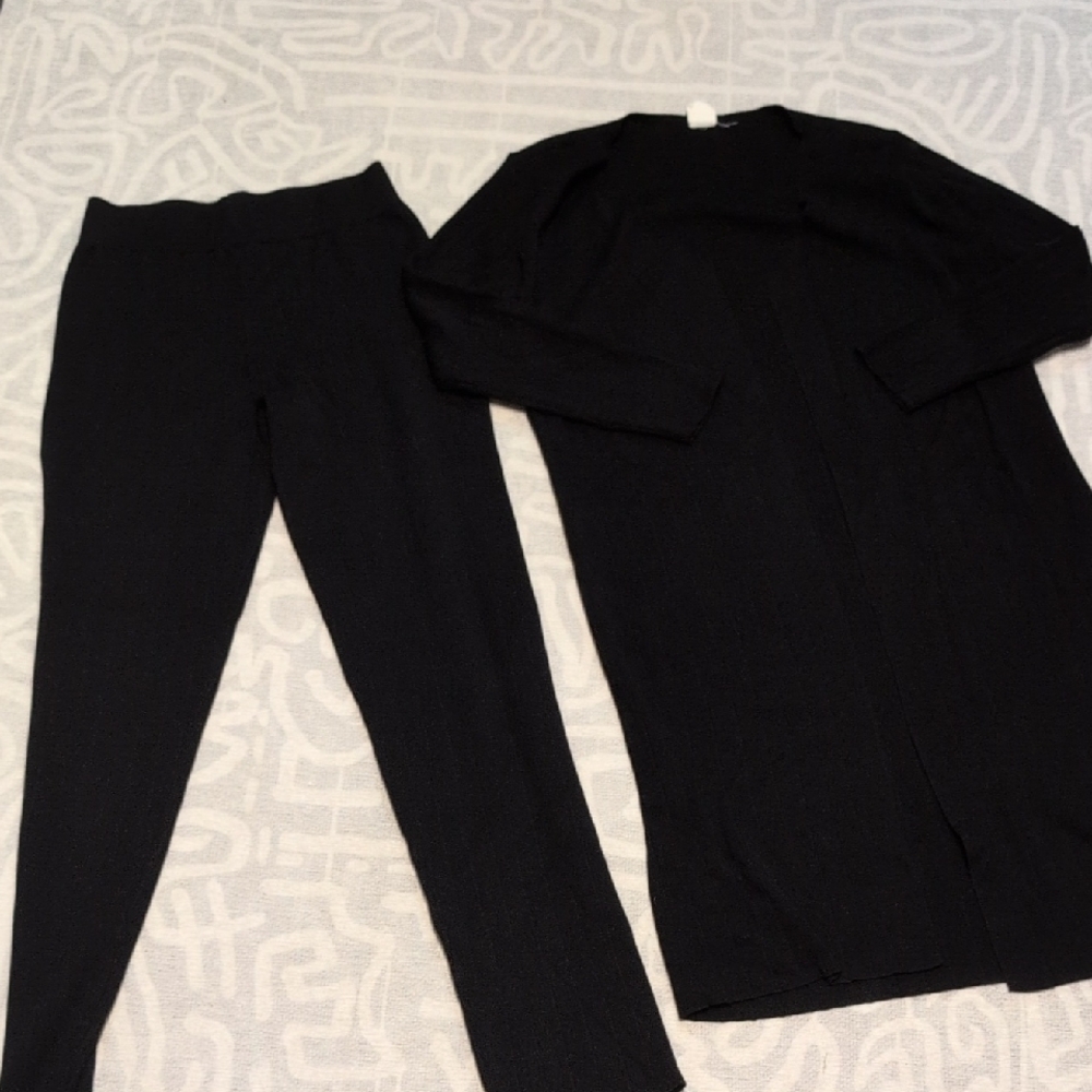 Elegant Black Women's Cardigan Set